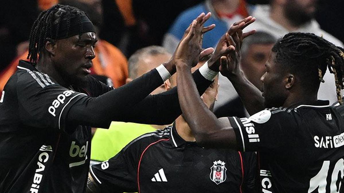 besiktas-yenilmezlik-serisini-3-maca-cikardi-2X6IOO38.jpg