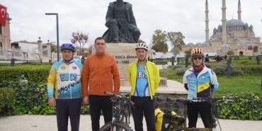 edirnede-16-cumhuriyet-kupasi-bisiklet-yol-yarisi-sMdzG99Z.jpg