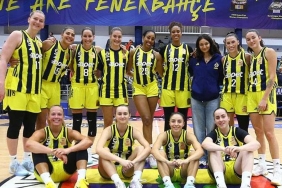fenerbahce-opet-deplasmanda-valenciayi-devirdi-P9nwVCdI.jpg