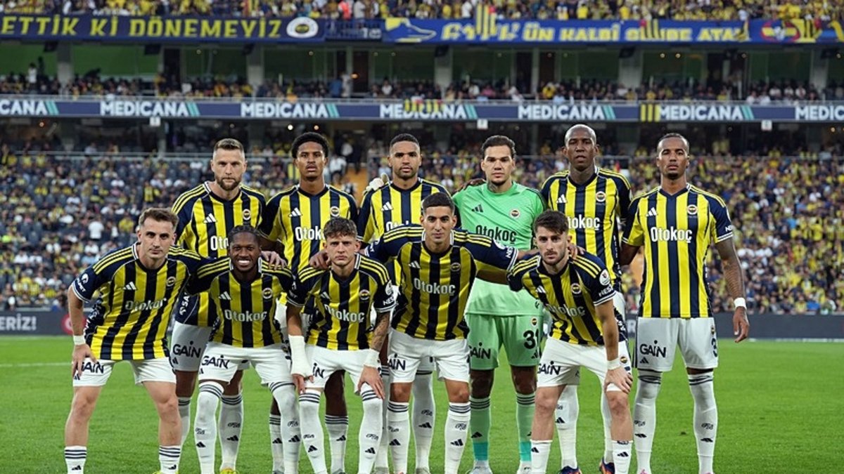 fenerbahcede-beklenmedik-gelisme-yildiz-oyuncu-transfer-talebini-iletti-rqcNOG1u.jpeg