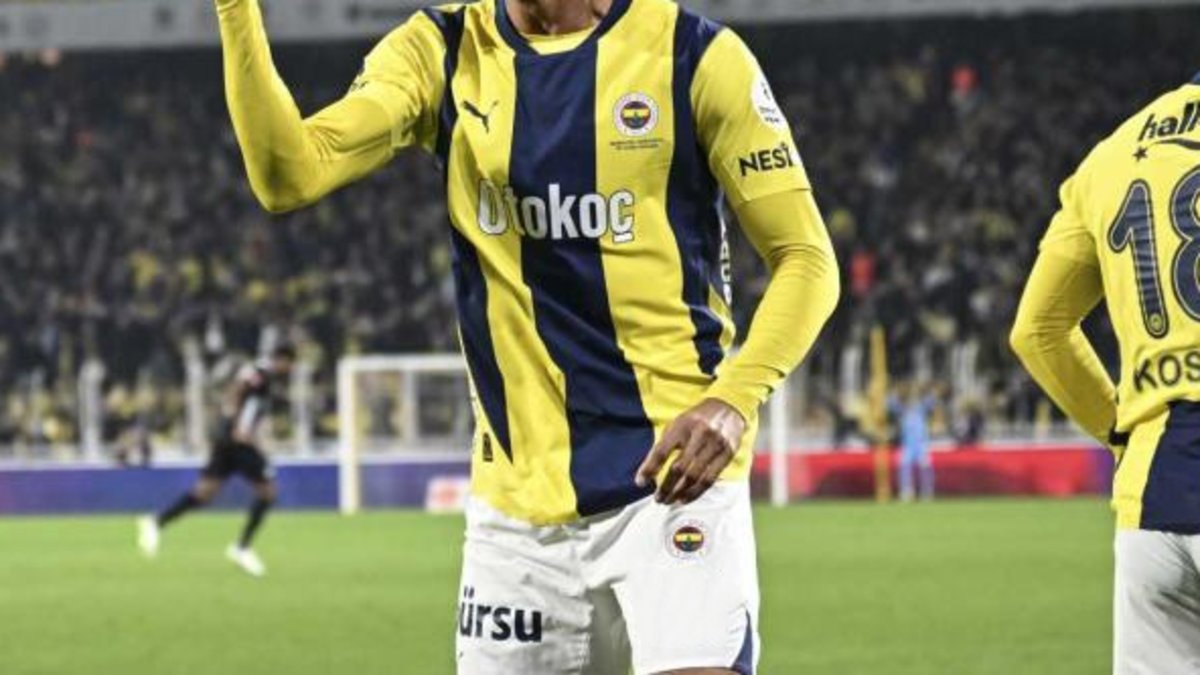 fenerbahcede-ilk-ayrilik-belli-oldu-yildiz-isim-veda-ediyor-BhRqvNk5.jpg