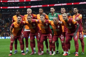 galatasarayli-futbolcular-29-ekim-cumhuriyet-bayramini-kutladi-2qTMi5L8.jpg