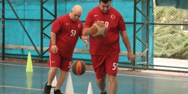 tekirdagda-ozel-bireyler-gelisimlerini-basketbolla-artiriyor-Wcse8QFg.jpg