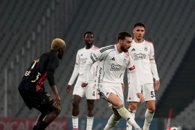 besiktas-deplasmanda-misirlicomtr-fatih-karagumruku-2-0-yendi-C5PErLvE.jpg