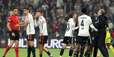 besiktas-fenerbahce-derbisinde-kirmizi-kartlar-havada-ucustu-sergen-yalcin-cildirdi-vfXbZrQm.jpg