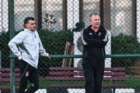 besiktas-hazirliklarini-surdurdu-3-isim-antrenmana-katilmadi-HFspKrpE.jpeg