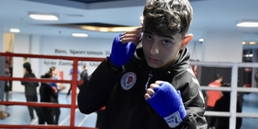 busenaz-surmeneliyi-ornek-alan-15-yasindaki-milli-boksor-avrupa-sampiyonasina-hazirlaniyor-UaAUFOtl.jpg