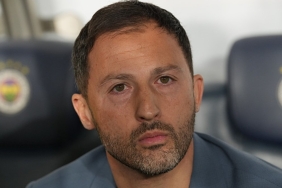 domenico-tedescodan-derbi-ve-sampiyonluk-sozleri-fenerbahcede-herkes-basariya-ac-9bNP7xmp.jpeg