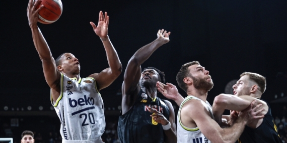 Fenerbahçe Beko, Mersin’de kazandı