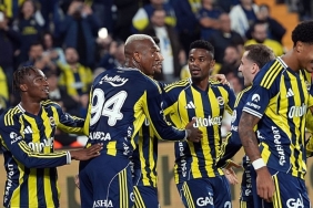 fenerbahce-seriyi-5-maca-cikarmanin-pesinde-iste-tedesconun-rizespor-maci-11i-XG6YwZpb.jpeg
