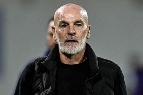 fiorentinada-stefano-pioli-donemi-sona-erdi-edin-dzeko-ile-tartismisti-Lkum733u.jpg