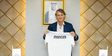 mancini-imzayi-atti-iste-yeni-takimi-gb4ZmFGr.jpg