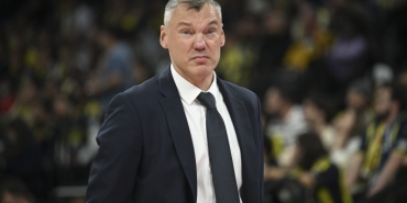 sarunas-jasikeviciusa-yeni-sozlesme-yolda-sKOFQvmk.jpg