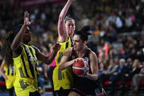 30-kadinlar-cumhurbaskanligi-kupasi-fenerbahce-opetin-fenerbahce-opet-cbk-mersin-maci-sonucu-104-77-GWkJB8aj.jpg