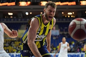 fenerbahce-beko-yili-galibiyetle-tamamladi-Whq8prf2.jpg