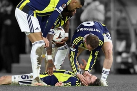 fenerbahcede-korkutan-sakatlik-riske-edilmedi-oyundan-cikarildi-CYUcGt8S.jpg