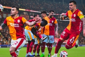 galatasarayin-ilk-yaridaki-en-istikrarlisi-abdulkerim-bardakci-oldu-rqamMHfe.jpg