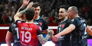 voleybol-efeler-liginde-8-hafta-heyecani-TkZcN6Bd.jpg