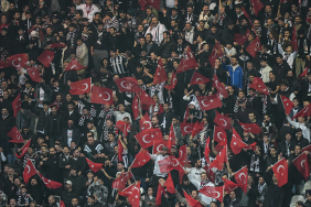 besiktasli-taraftarlardan-yonetime-transfer-tepkisi-P9qu75QU.png