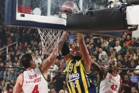 fenerbahce-bekodan-karsiyakaya-36-sayi-fark-7MsDd5QI.jpg