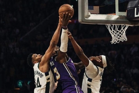 giannis-antetokounmpo-lakersi-devirdi-i5M9kRgX.jpg