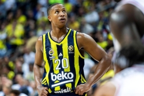 fenerbahce-bekoda-devon-hall-ameliyat-oldu-X2d4J16S.jpg