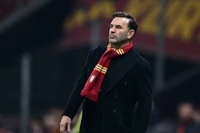 galatasaray-rizede-3-puan-pesinde-iste-okan-burukun-muhtemel-11-karari-8XqRl5fW.jpeg
