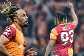 galatasarayin-yildizi-sacha-boeye-3-dakika-yetti-muthis-golle-sahne-aldi-wBt2s4HB.jpg