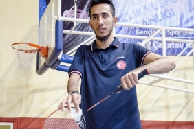 milli-para-badmintoncu-ilker-tuzcu-dunya-3uncusu-oldu-gnCD2SGK.jpg