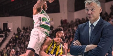jasikeviciusa-timsah-isirigi-ust-uste-3-yenilgi-bursada-bursaspor-basketbol-fenerbahce-beko-mac-Q6mefOII.jpg