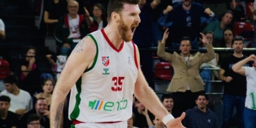 karsiyaka-basket-uzun-surenin-ardindan-nefes-aldi-YgWLpnAg.jpg