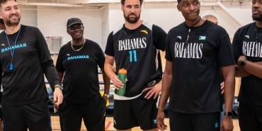 klay-thompson-bahamalar-icin-oynama-istegini-yineledi-l8zdpdXH.jpg
