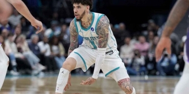lamelo-ball-hornets-tarihinde-ucluk-sayisinda-curryyi-geride-birakti-syMHjuHx.jpg